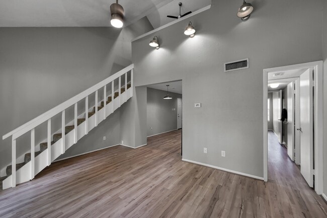 Building Photo - 12900 Walden Rd