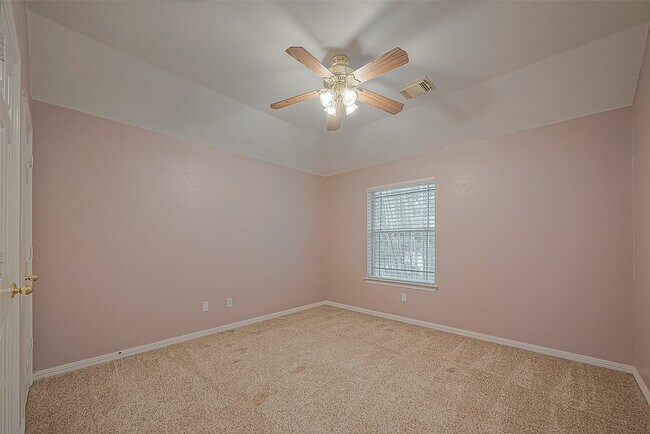 Building Photo - 3218 Twinmont Ln