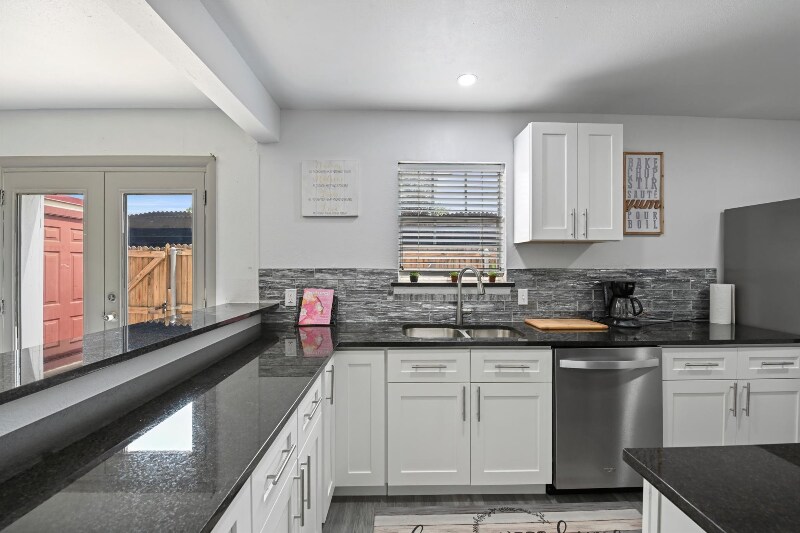 Building Photo - 1819 E Grauwyler Rd