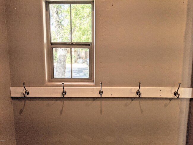 Building Photo - 21019 E Avenida Del Valle