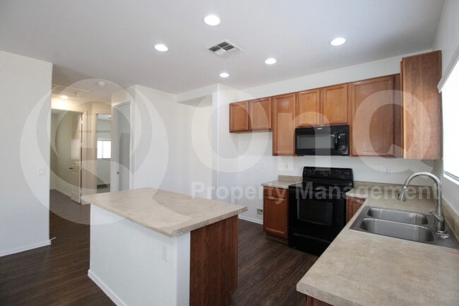 Building Photo - 2839 W Allens Peak Dr