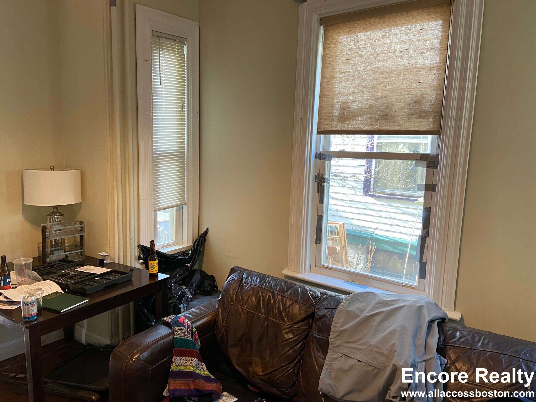 Building Photo - 45 Cherokee St