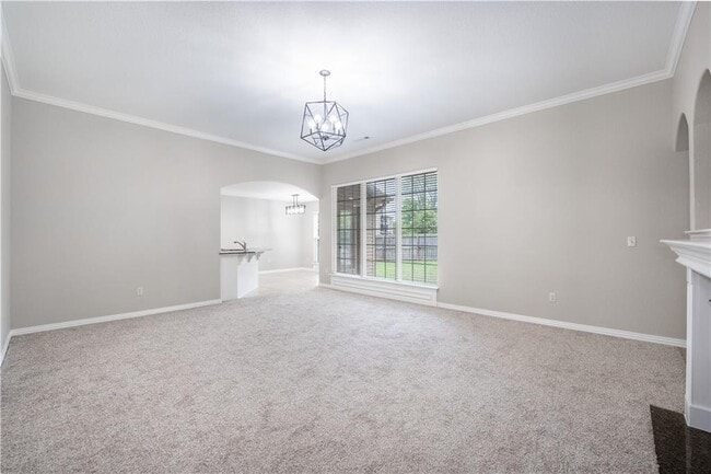 Building Photo - 1536 N Oakhaven Pl