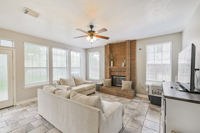 Building Photo - 20422 Maple Meadows Ct