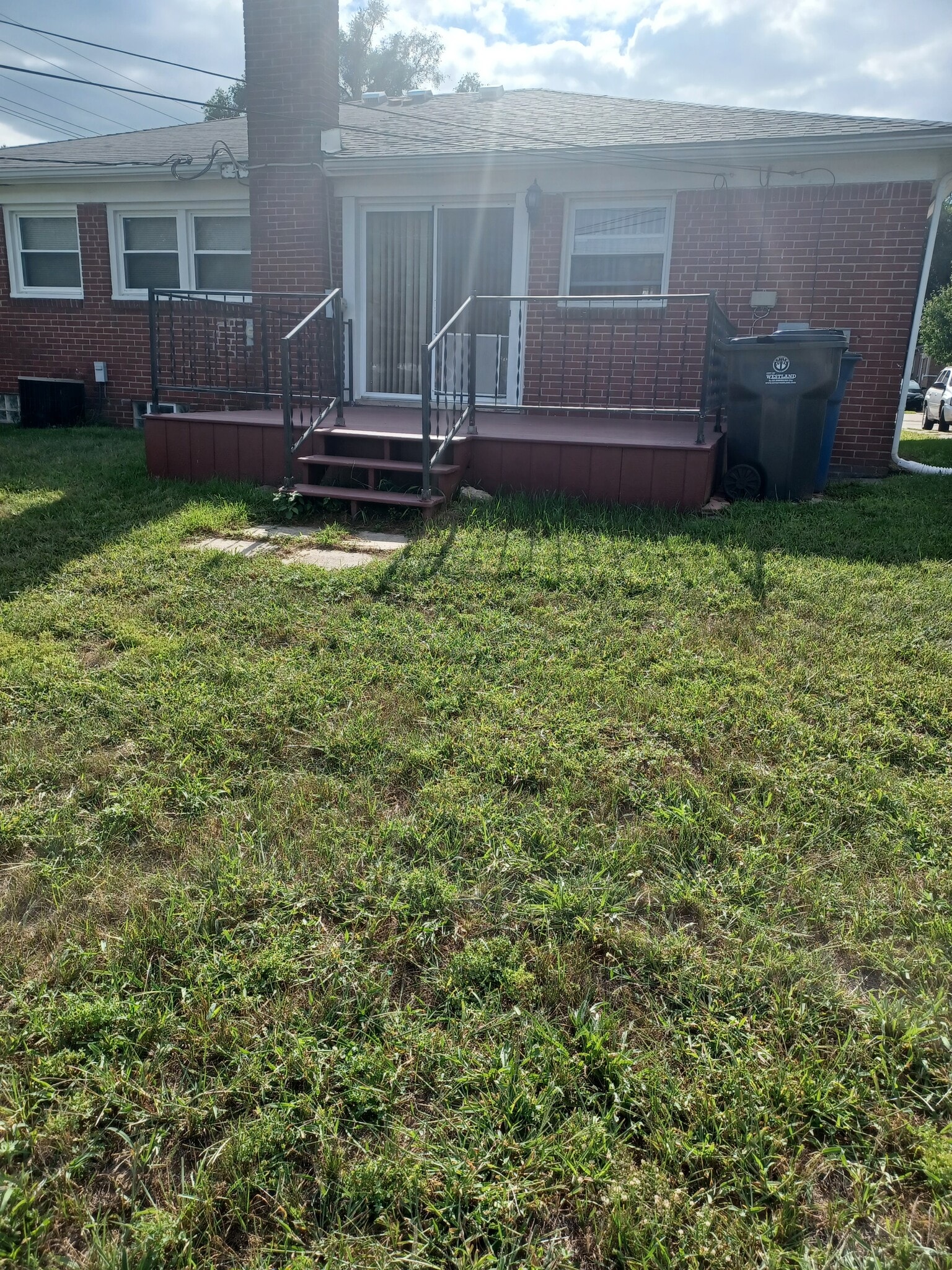 Building Photo - 2285 Stieber St
