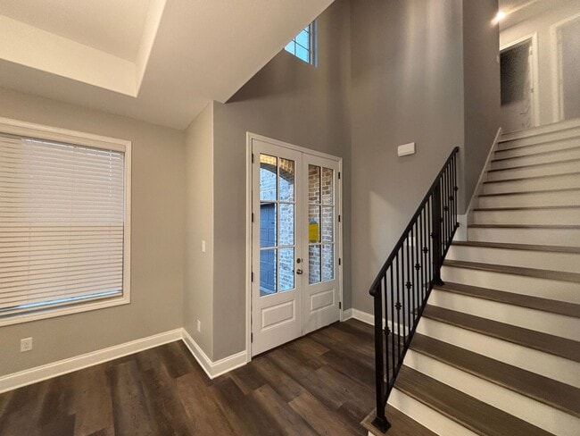 Building Photo - 9991 Messana St