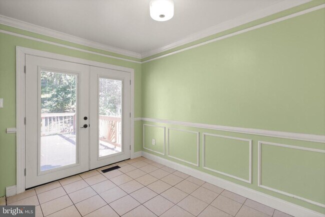 Building Photo - 13730 Marilyn Ct