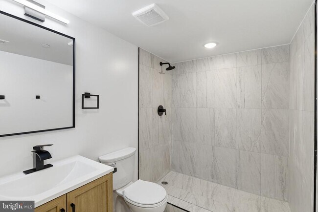 Building Photo - 2534 N 11th St