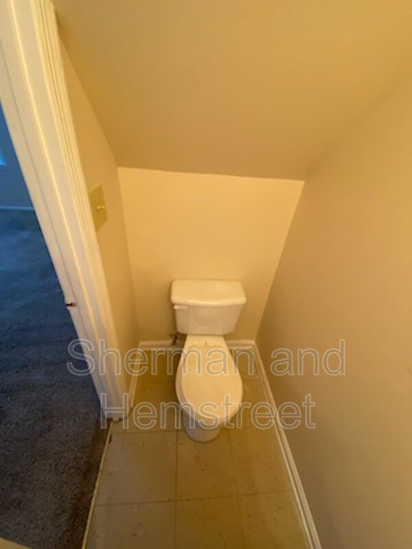 Building Photo - 2738 Blount Ave