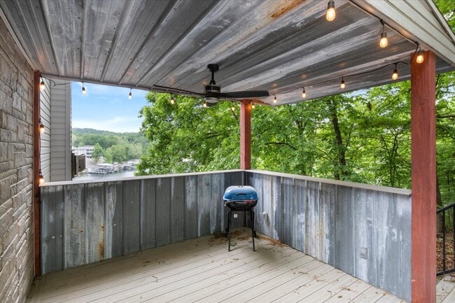 Building Photo - 24 Mimosa Rd