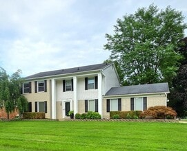 Building Photo - 28618 Balmoral Way