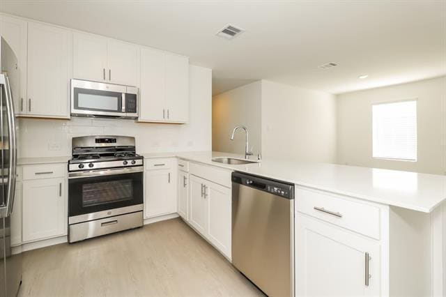 Building Photo - 2708 River Knl Ln