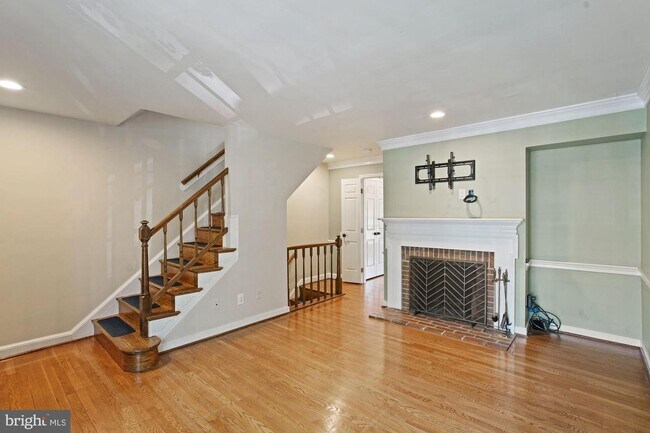 Building Photo - 1225 Michigan Ct