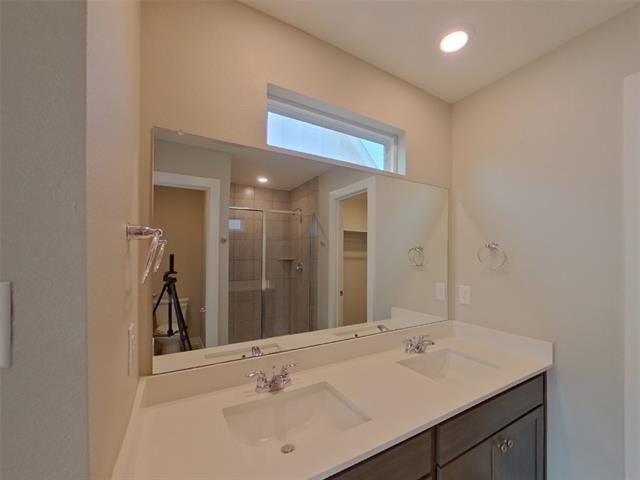 Building Photo - 727 Lacewing Dr