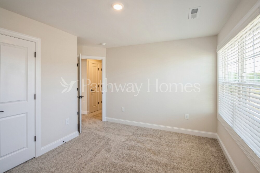 Building Photo - 187 Berkley Dr