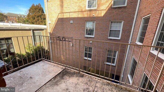 Building Photo - 2515 P St NW