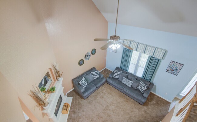 Building Photo - 55 Middle Borondo