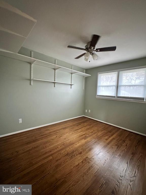 Building Photo - 8140 Drayton Ln