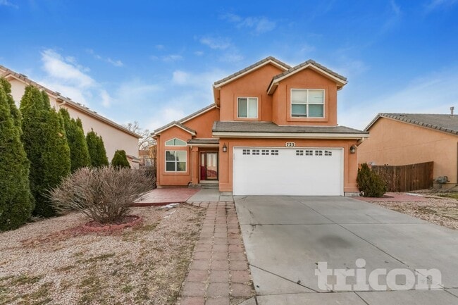 Building Photo - 723 Baling Wire Way