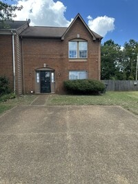 Building Photo - 3709 Deer Forest Dr