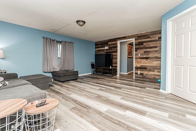 Building Photo - Please View 3D Virtual Walk-Through Before...