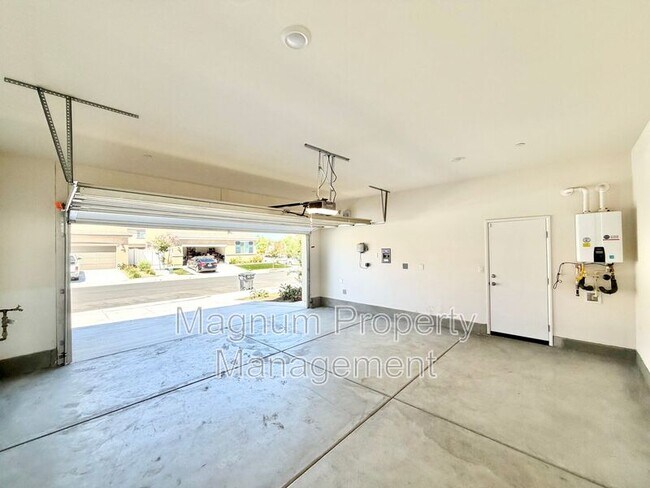 Building Photo - 36330 Albus Ave