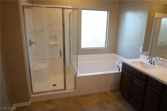 Building Photo - 6547 Smithville Ave