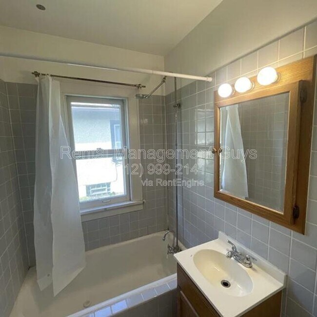 Building Photo - 1801 N Thomas Ave