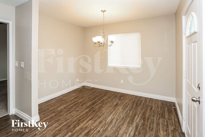 Building Photo - 6309 Molino St