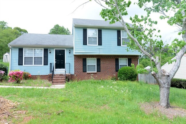 Primary Photo - 3467 Meadowlane Pl SW