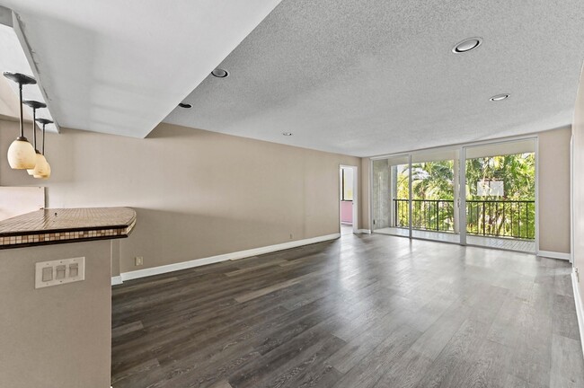 Building Photo - 4080 Tivoli Ct