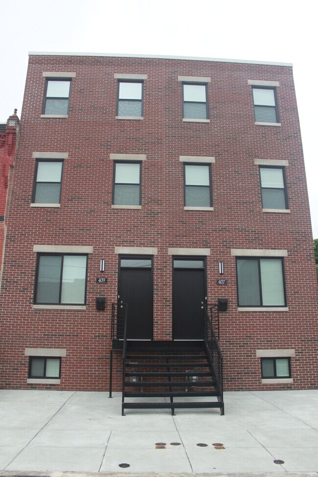 Primary Photo - 409 Budd St