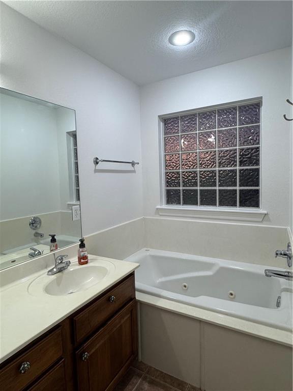 Building Photo - 285 Carrington Ave