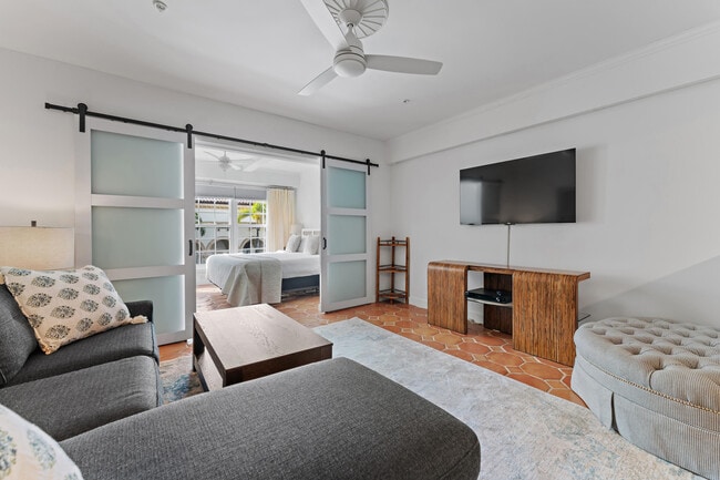 Building Photo - 235 Sunrise Ave