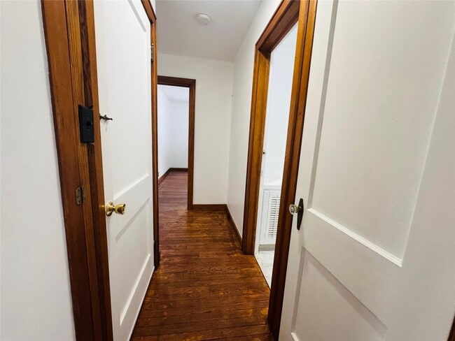 Building Photo - 29 Sunrise Dr