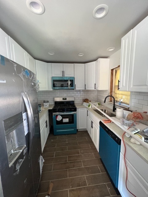 Building Photo - 8000 N Ozark Ave