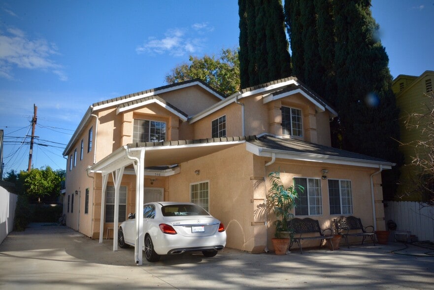 Building Photo - 548 N Windsor Blvd