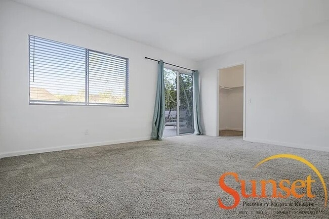 Building Photo - 7755 Starling Dr