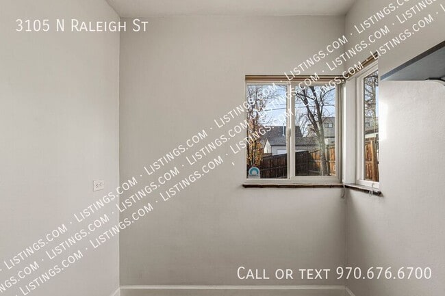 Building Photo - 3105 N Raleigh St