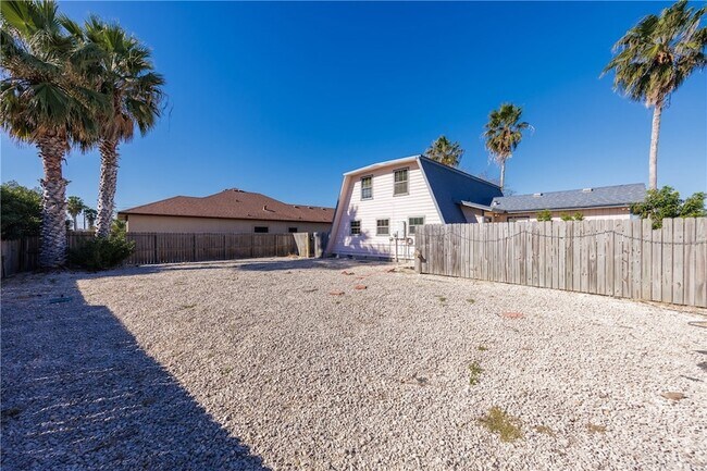 Building Photo - 13813 Flintlock Dr