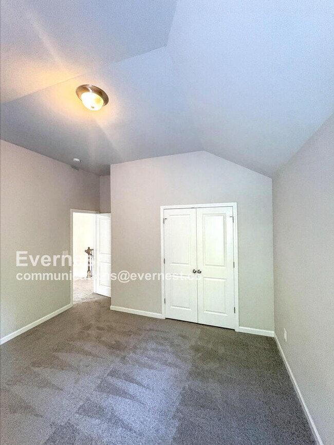 Building Photo - 195 Wellstone Pl