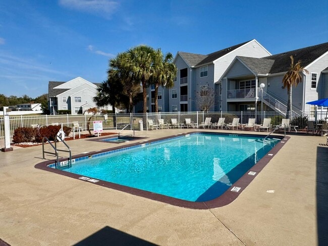 Building Photo - 1222 Bermuda Lakes Ln