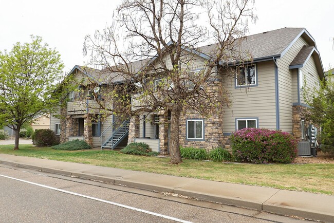 Primary Photo - Updated 2 Bedroom Apartment in Windsor