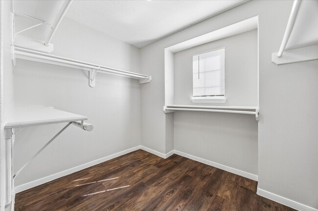 Building Photo - 19811 Shores Edge Dr