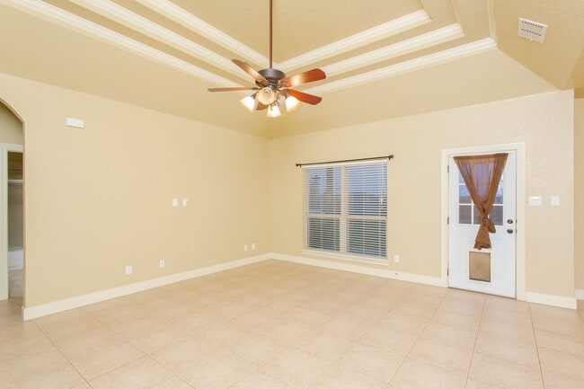 Building Photo - Beautiful 4 Bedroom Rental Home in Lytle, ...