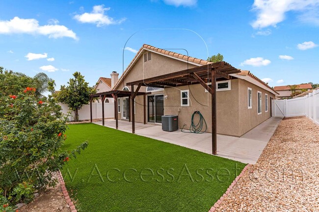 Building Photo - Welcoming 3 Bed / 2 Bath Home in a Peaceful Murrieta Neighborhood