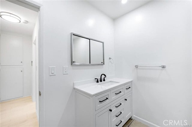 Building Photo - 580 W Stocker St