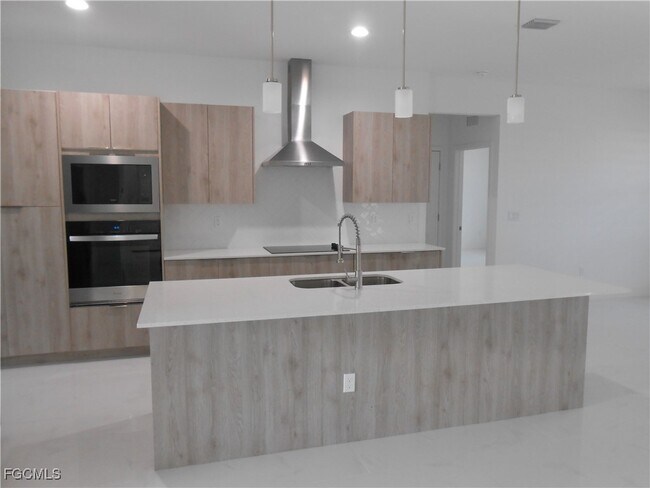 Building Photo - 6033 Kumquat Cir