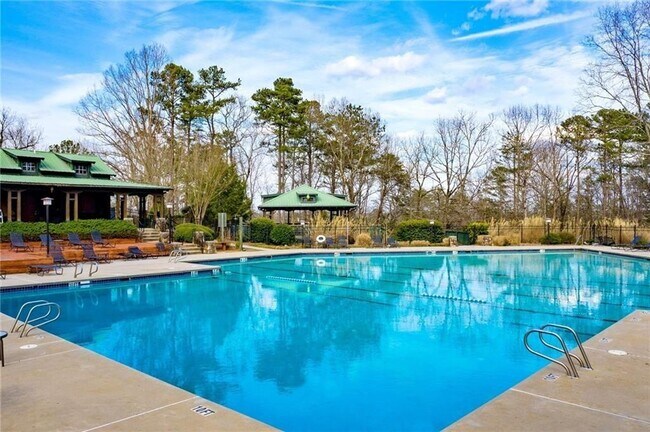 Building Photo - 309 Trappers Bluff