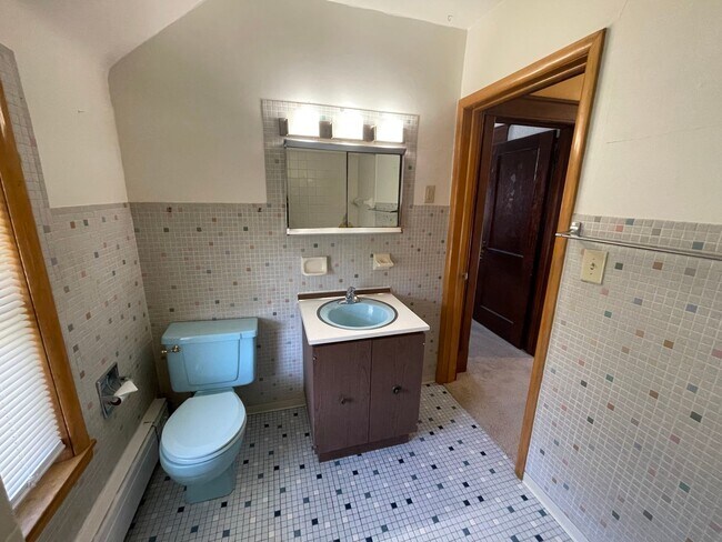 Building Photo - Partially Furnished 3-Bedroom Home in North Fargo!